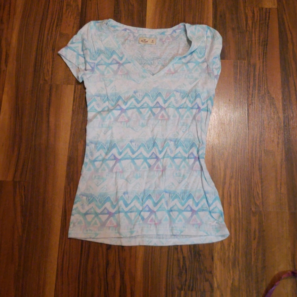 Hollister top